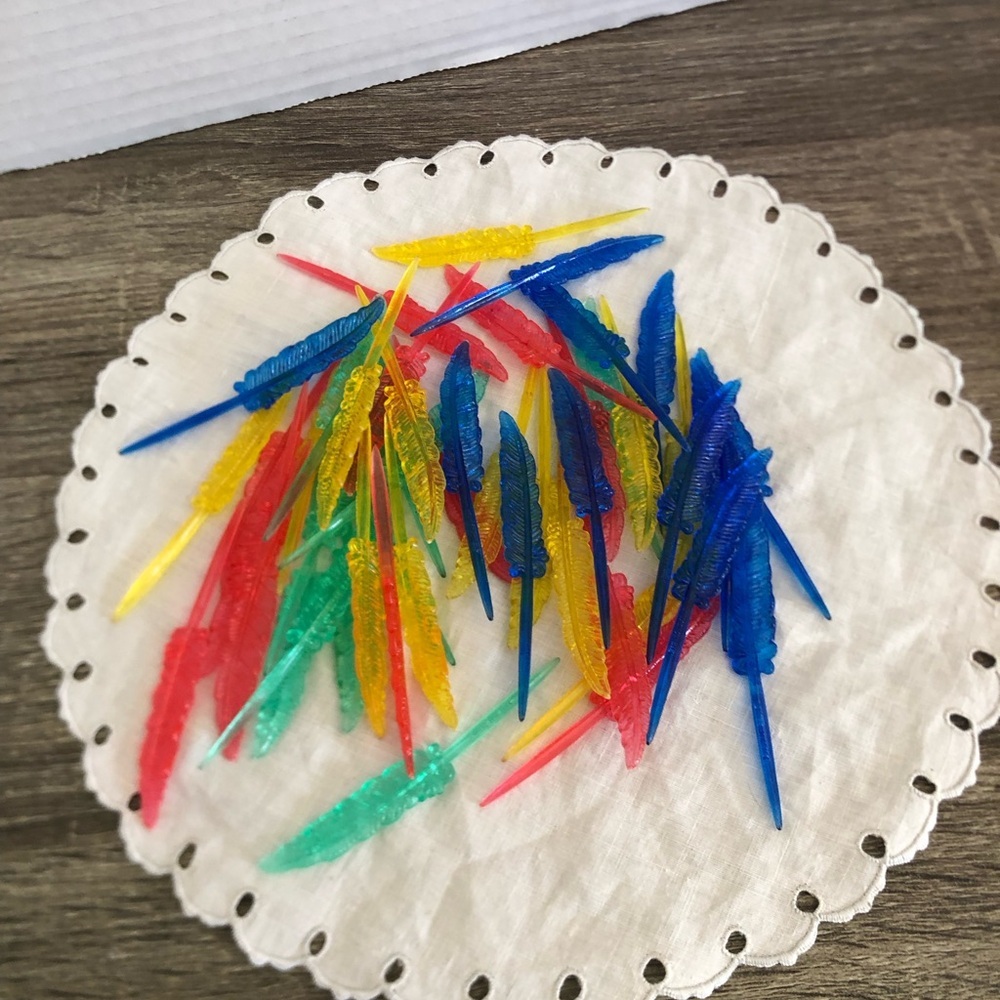 Vtg Multicolour Feather Cocktail Appetizer Picks